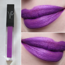 Load image into Gallery viewer, metallic purple gothic lipstick vegan swatch
