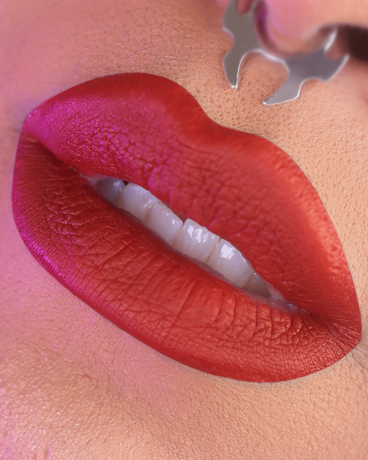 Lucid Liquid Satin Lippenstift