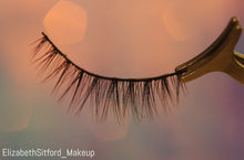 Load image into Gallery viewer, Dreamer - Deadly Lashes - VE CosmeticsEyelashes
