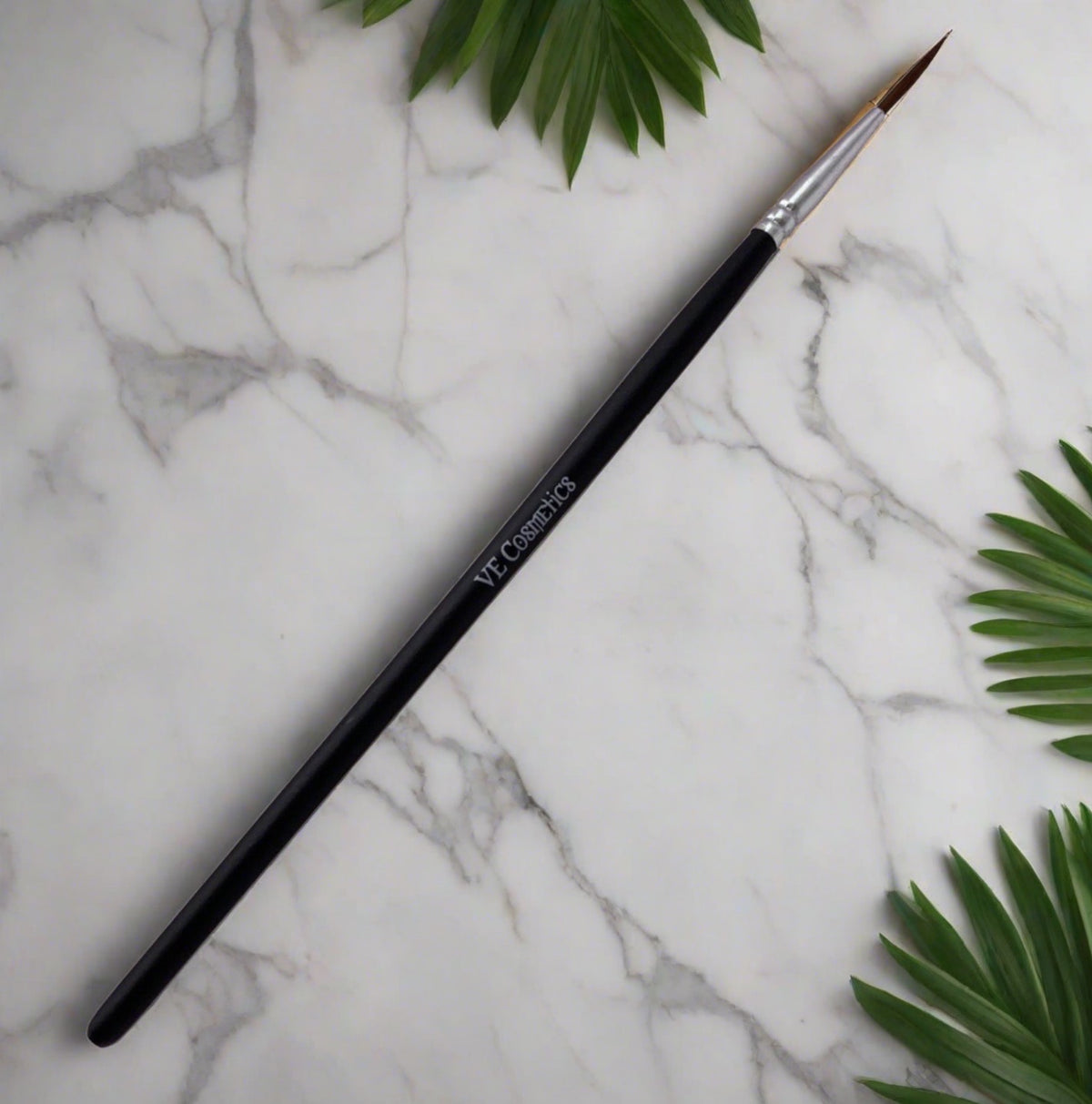 Precision liner brush - VE Cosmetics